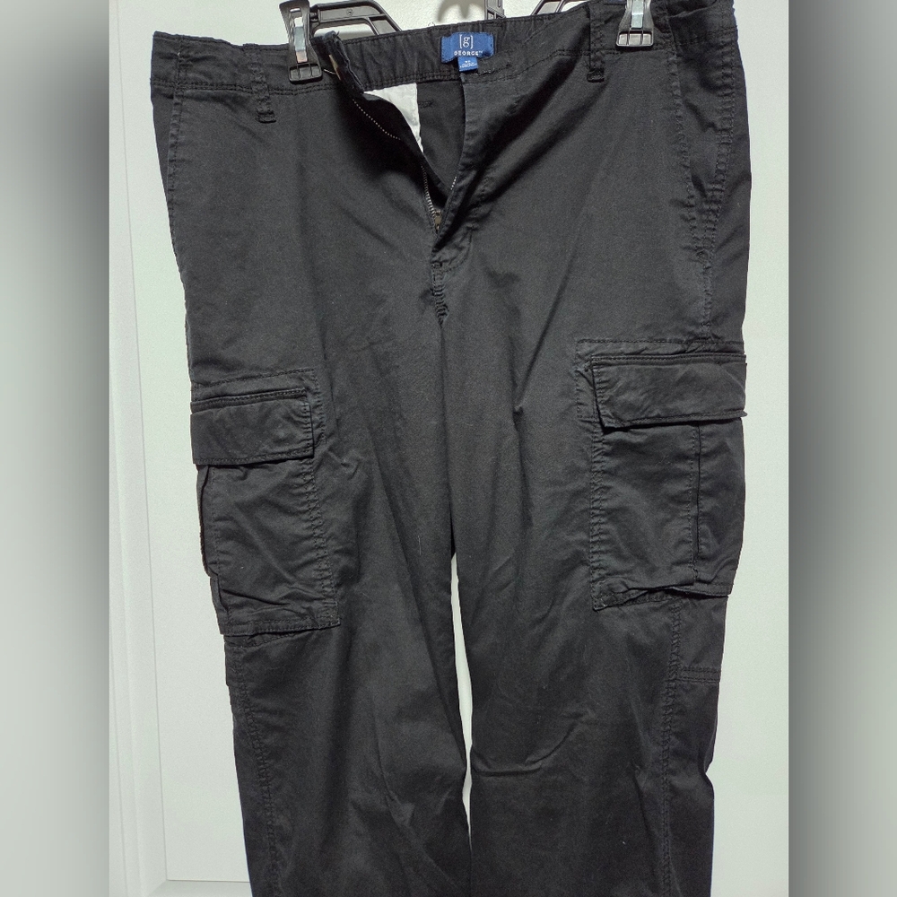 George Cargo Pants - Picture 4 of 5